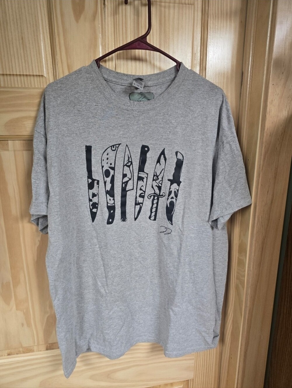 Men's Gray Graphic Knife-Print T-Shirt